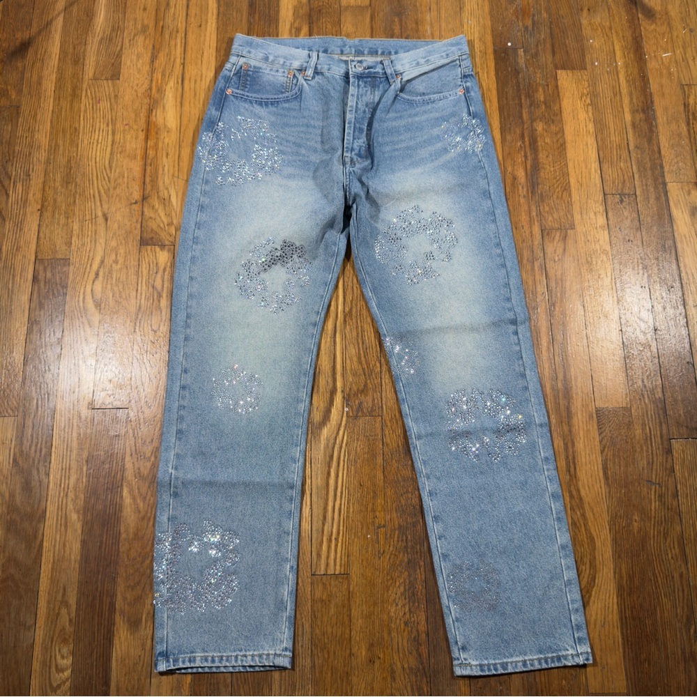 Denim Tears x Levi's Bust Down Tears 501 Slim
Fit Jeans
